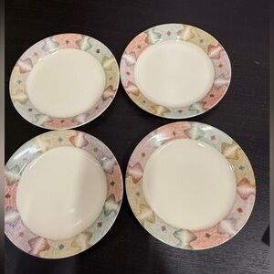 1980’a Corelle Mirage Cream Dinnerware Elegant Design set of 4 Plates 7.25